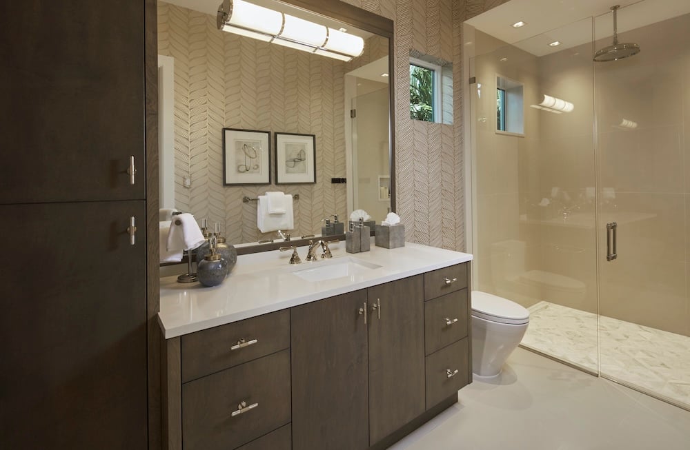 2075GordonDrE_His Master Bath