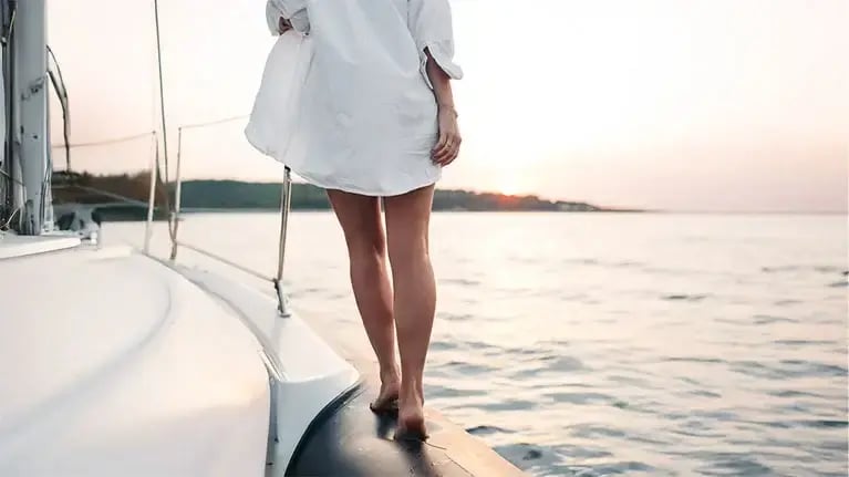 Boat-during-sunset (1)