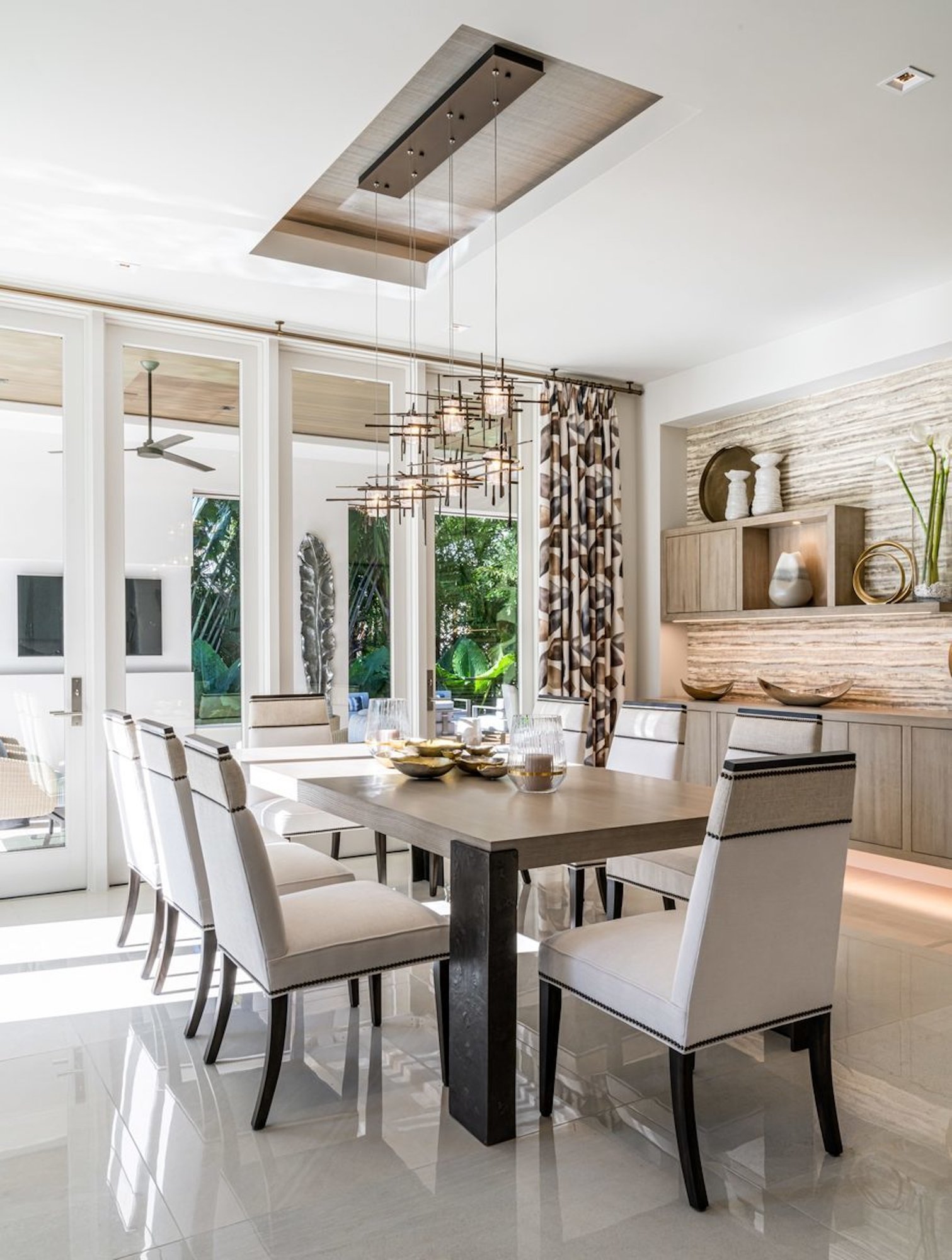 AQU_Dining Room